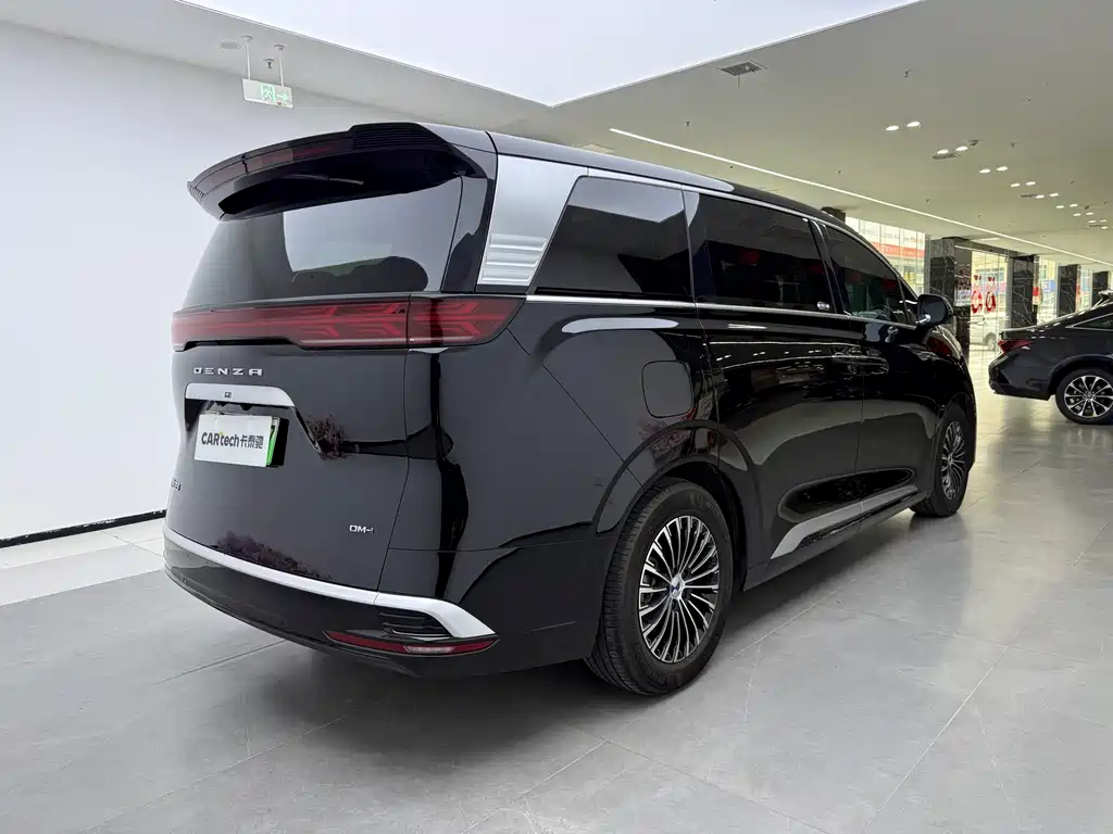 Denza D9 2024 DM-i 970 luxury model купить на сайте DeffCars