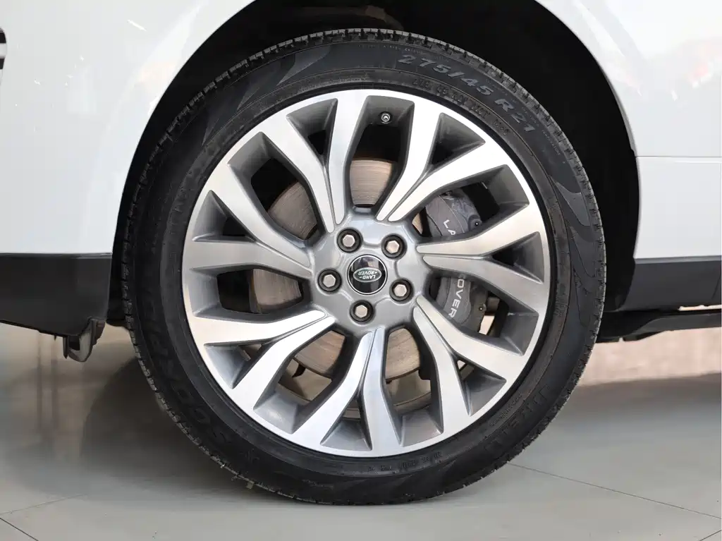 Range Rover 2021 3.0 L6 Legend Extended Classic Edition купить на сайте DeffCars