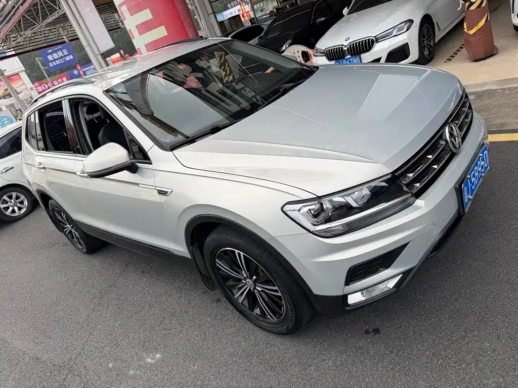 Tiguan L 2019 330TSI automatic two-wheel drive fashion version National VI купить на сайте DeffCars