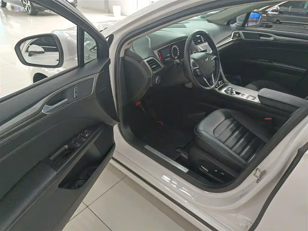 Mondeo 2020 EcoBoost 180 Fashion Model купить на сайте DeffCars
