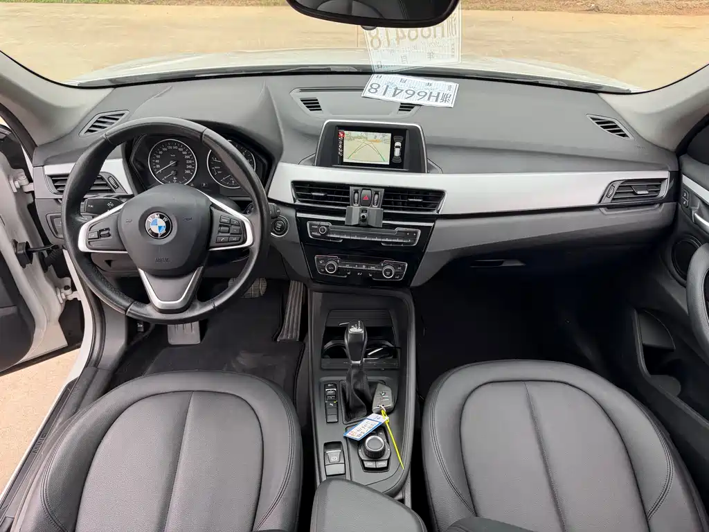 BMW X1 2016 sDrive18Li Exclusive Model купить на сайте DeffCars