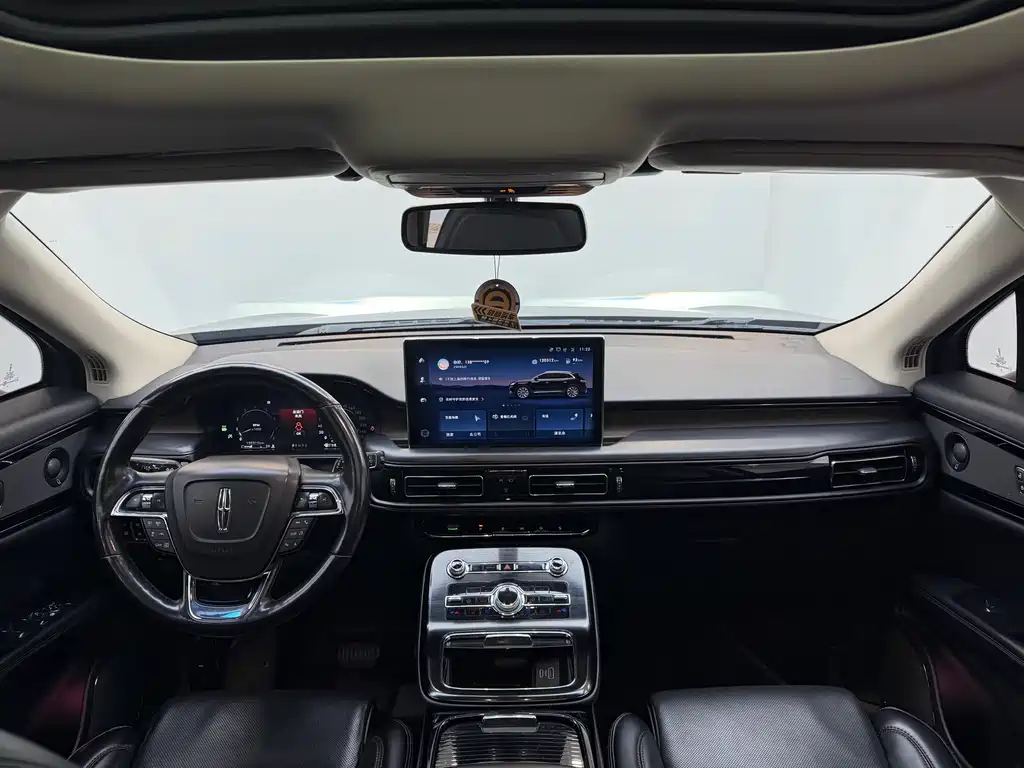 Voyager 2021 2.7T 4WD Presidential Edition купить на сайте DeffCars