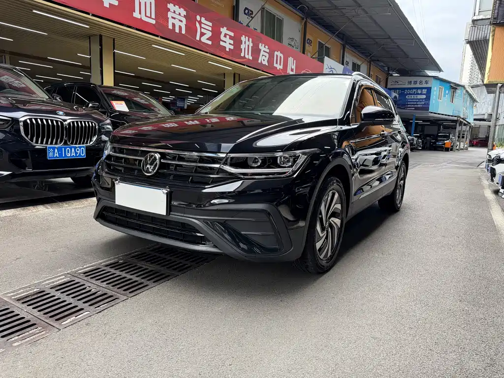 Tiguan L 2025 model 300TSI automatic two-wheel drive Dragon version купить на сайте DeffCars