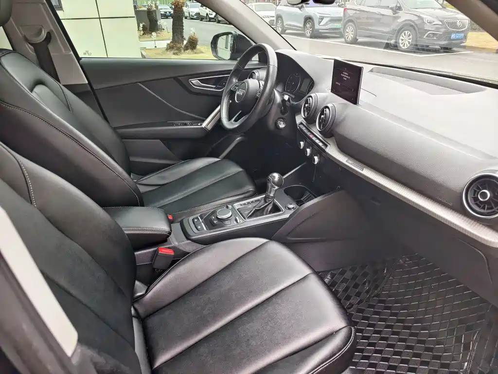 Audi Q2L 2021 35 TFSI aggressive and dynamic model купить на сайте DeffCars