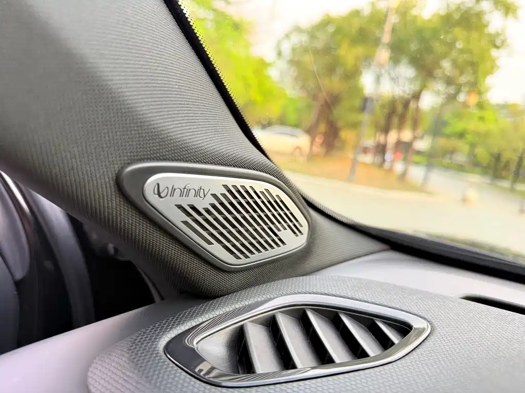 Lynk & Co 03 2022 2.0TD DCT Pro купить на сайте DeffCars
