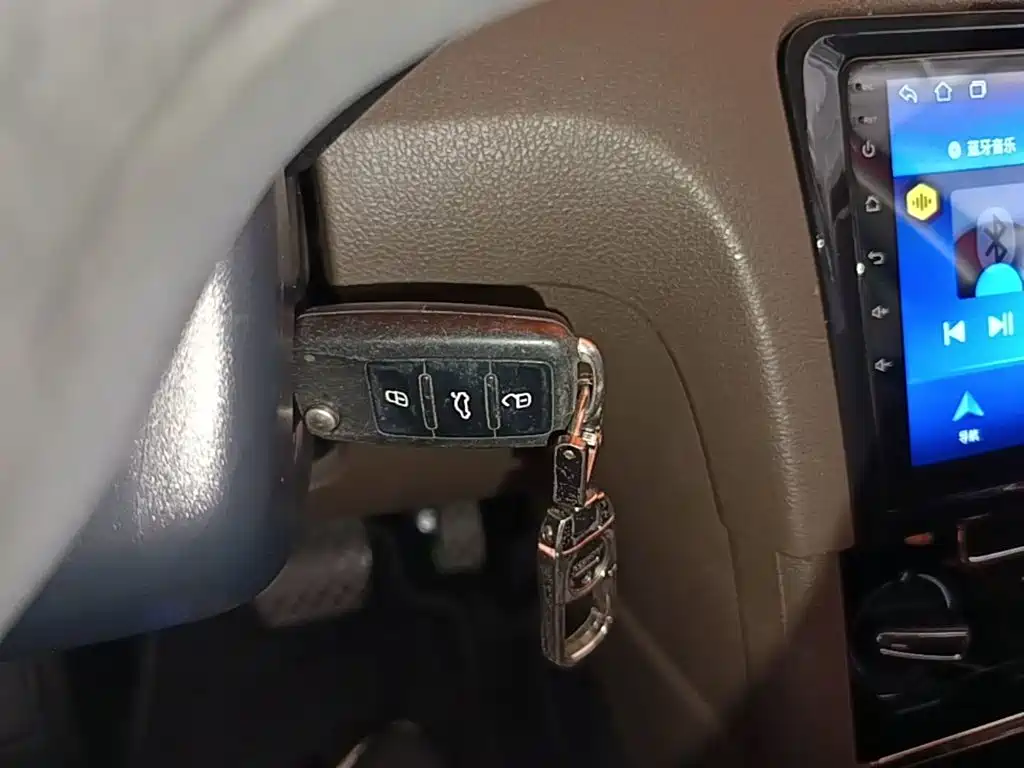 Bora 2014 1.4TSI Automatic Comfort Edition купить на сайте DeffCars