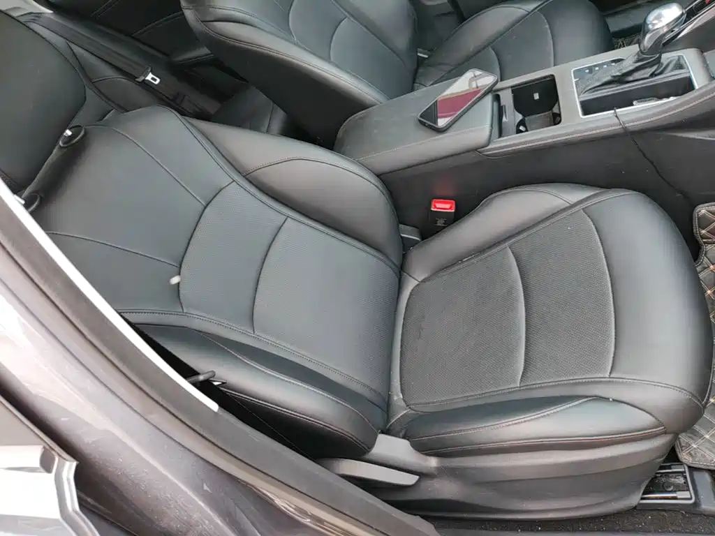 Roewe i5 2023 1.5L CVT Deluxe Edition купить на сайте DeffCars