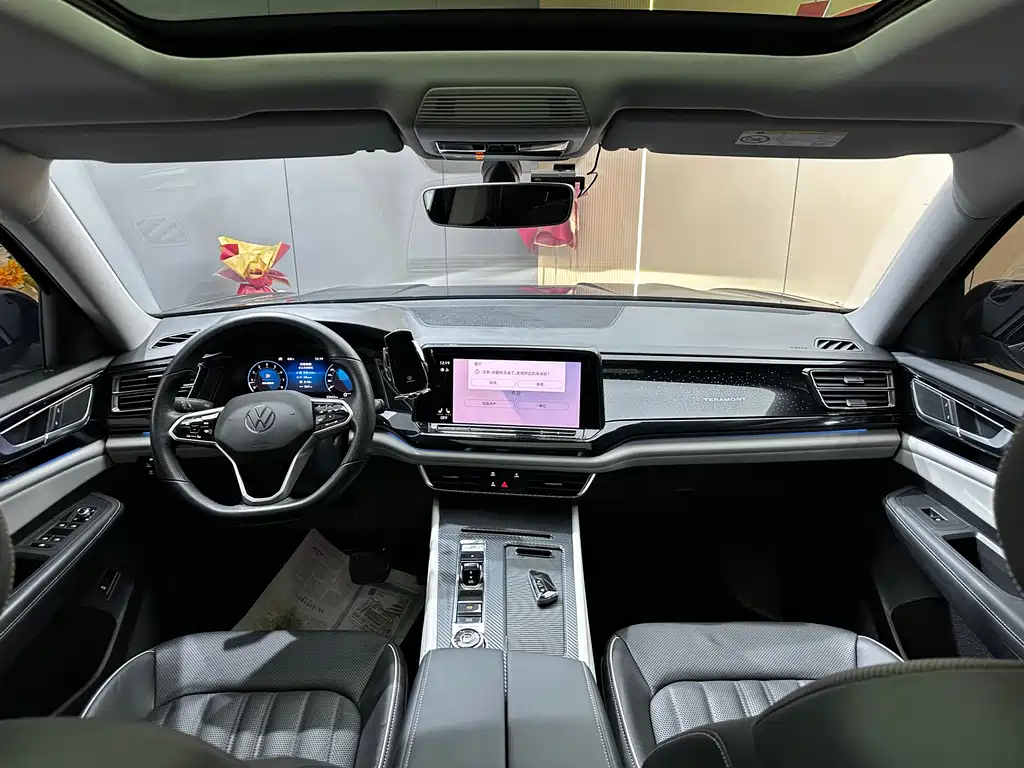 Touron 2021 380TSI four-wheel drive luxury version купить на сайте DeffCars