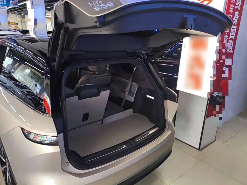NIO ES8 2023 100kWh Signature Edition купить на сайте DeffCars