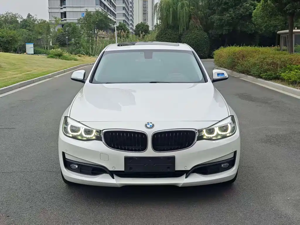 BMW 3 Series GT 2018 320i Fashion Model купить на сайте DeffCars