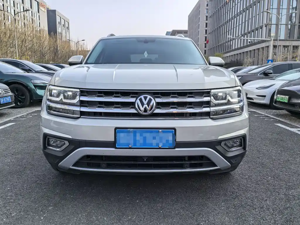 Touron 2019 380TSI four-wheel drive luxury version National VI купить на сайте DeffCars