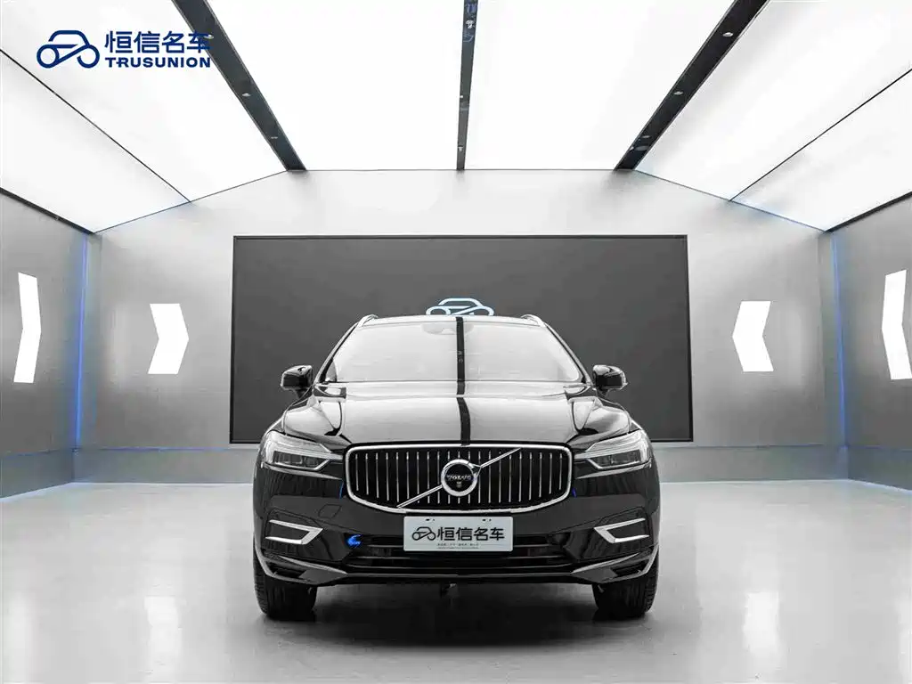 Volvo XC60 2020 T5 four-wheel drive Zhiyuan Deluxe Edition купить на сайте DeffCars
