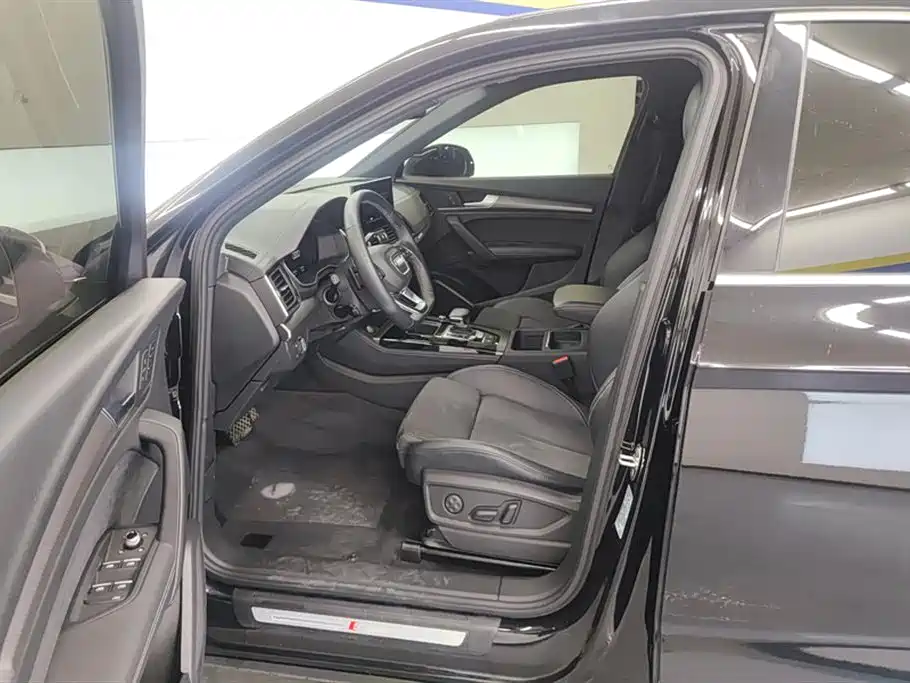 Audi Q5L Sportback 2021 40 TFSI luxury model купить на сайте DeffCars