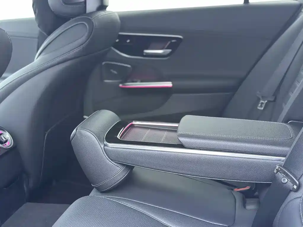 Mercedes-Benz C-Class 2022 facelift C 260 L sports version купить на сайте DeffCars