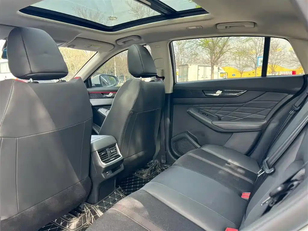 Yixuan MAX 2023 1.5T super dad version купить на сайте DeffCars