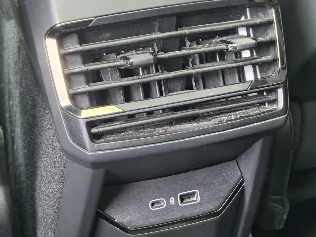 Lynk & Co 05 2022 05+ 2.0TD Automatic Performance Package купить на сайте DeffCars