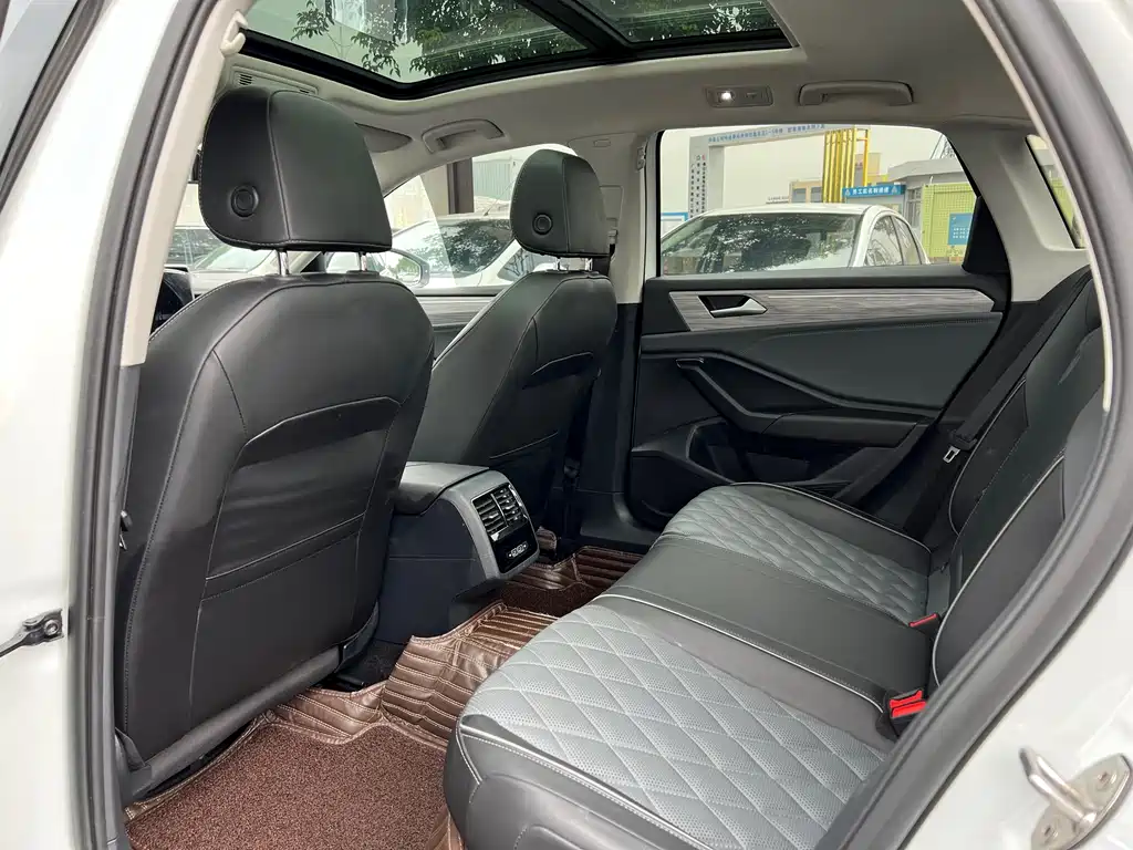 Sagitar 2024 300TSI DSG Super Edition купить на сайте DeffCars