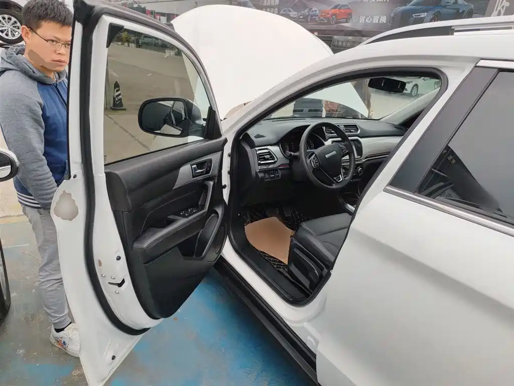 Haval H2 2018 Creative Edition Blue Label 1.5T dual-clutch two-wheel drive fashion model купить на сайте DeffCars