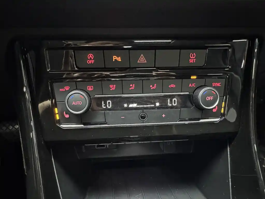 Jetta VS5 2022 280TSI Auto Honor Pro купить на сайте DeffCars