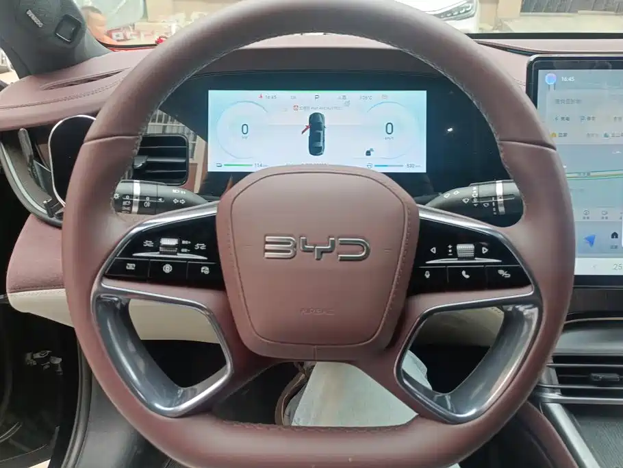 Seal 2023 DM-i 1.5T 121km Honor Type купить на сайте DeffCars
