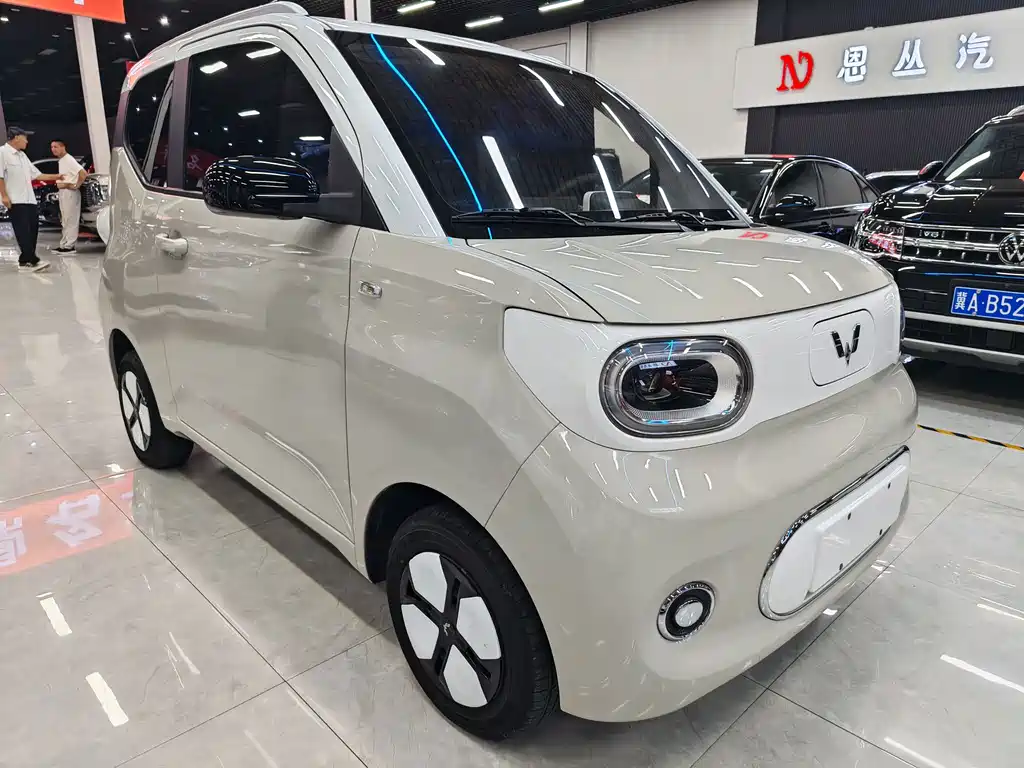 Hongguang MINIEV 2024 third generation 215km advanced version купить на сайте DeffCars