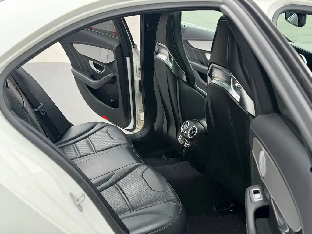 Mercedes-Benz C-Class AMG 2015 AMG C 63 купить на сайте DeffCars