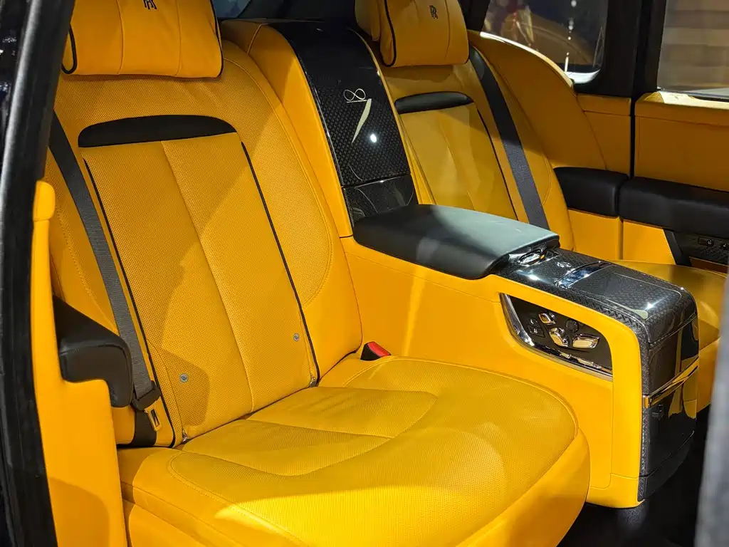 Cullinan 2020 Black Badge купить на сайте DeffCars