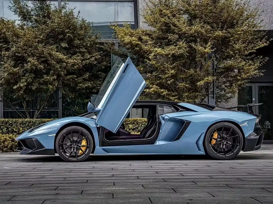 Aventador 2011 LP 700-4 купить на сайте DeffCars