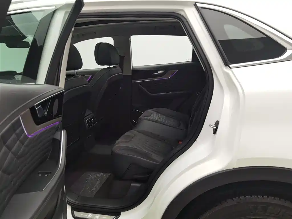 Hongqi HS5 2022 facelift 2.0T Zhilian Flagship Edition купить на сайте DeffCars