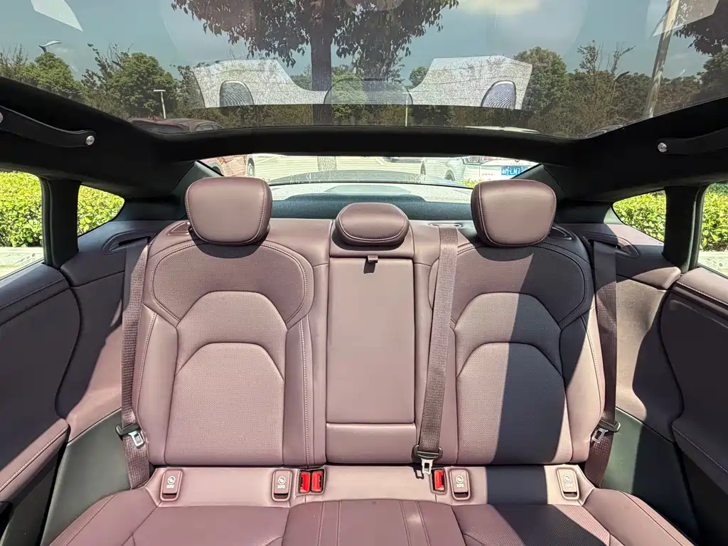 Xiaomi SU7 2024, four-wheel drive, ultra-long battery life, high-end smart driving Max version купить на сайте DeffCars