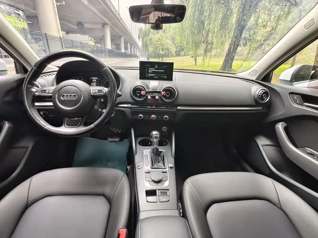 Audi A3 2016 Sportback 35 TFSI LinkedIn купить на сайте DeffCars