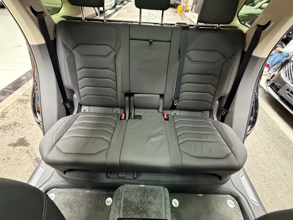 Touareg 2023 2.0TSI Ruishang Edition купить на сайте DeffCars