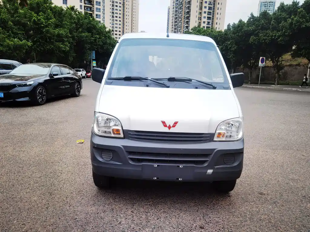 Wuling Zhiguang 2020 1.2L Practical National VI LSI купить на сайте DeffCars