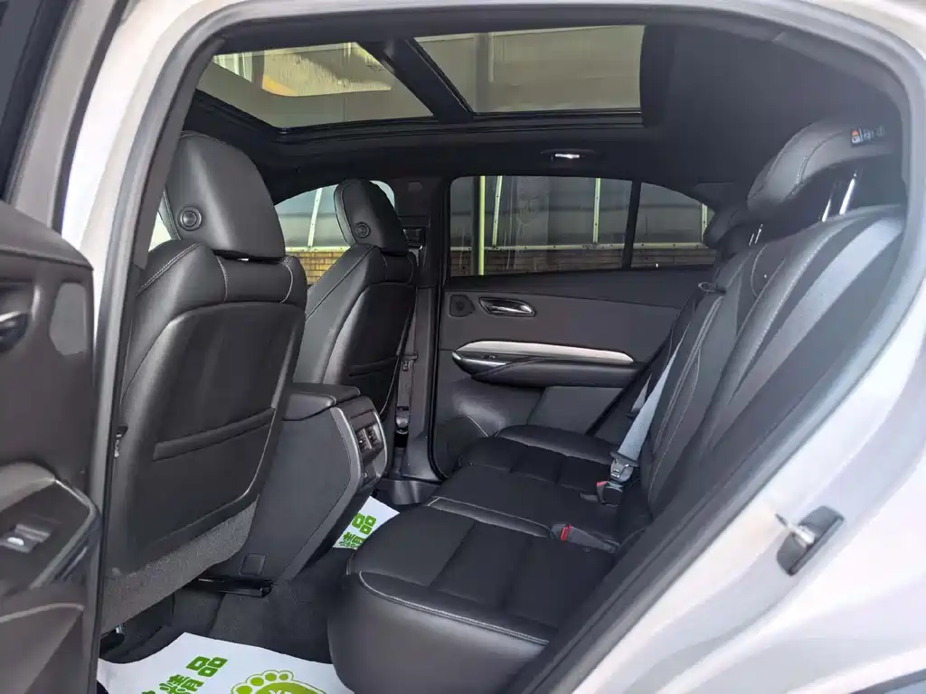 Cadillac XT4 2020 facelift 28T two-wheel drive leading model купить на сайте DeffCars