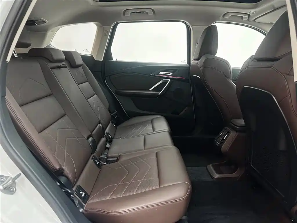 BMW X1 2023 sDrive20Li X Design Package купить на сайте DeffCars