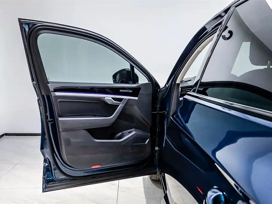 Touareg 2023 3.0TSI Ruixiang Edition Obsidian Sports Package купить на сайте DeffCars