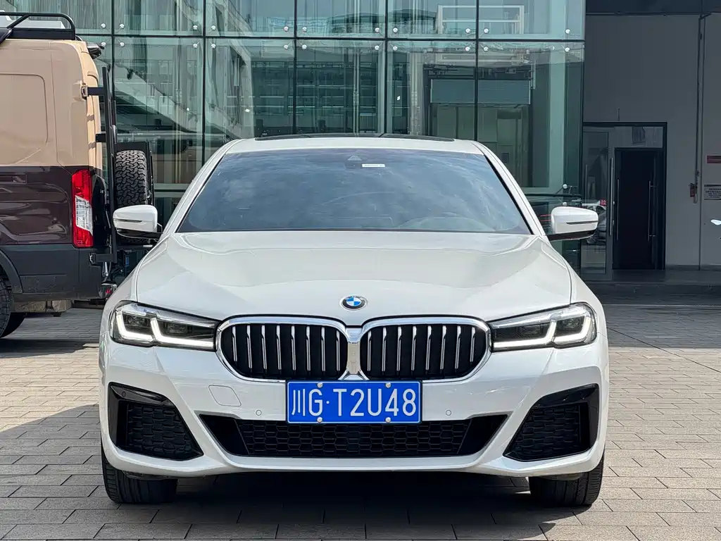 BMW 5 Series 2022 facelift 530Li leading M sports package купить на сайте DeffCars