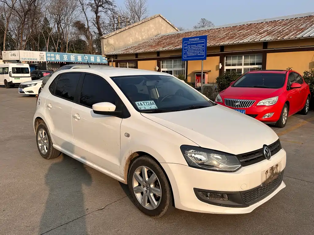 Polo 2014 1.4L automatic comfort version купить на сайте DeffCars