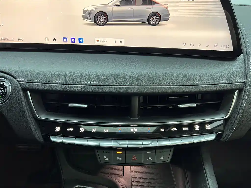 Cadillac CT5 2024 28T Luxury Pro купить на сайте DeffCars