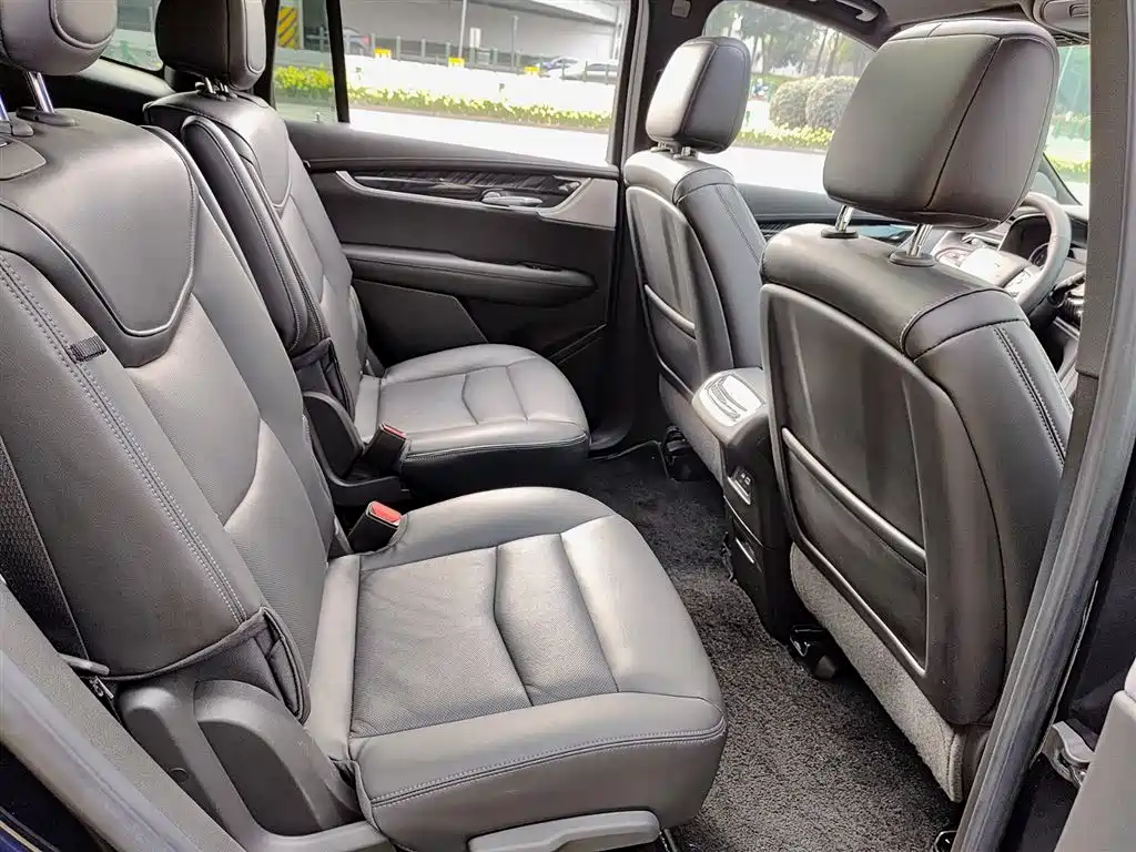 Cadillac XT6 2022 2.0T six-seat four-wheel drive luxury model купить на сайте DeffCars