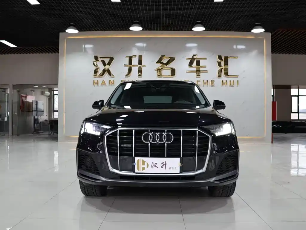 Audi Q7 2021 55 TFSI quattro S line sports version купить на сайте DeffCars