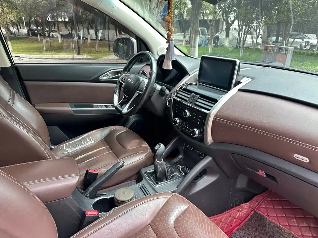 Bisu T5 2017 1.5T manual luxury model купить на сайте DeffCars
