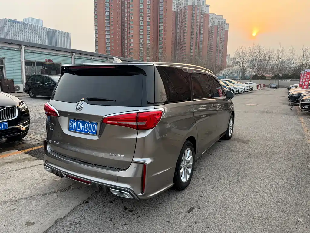 Buick GL8 2018 ES 28T Exclusive Type National VI купить на сайте DeffCars