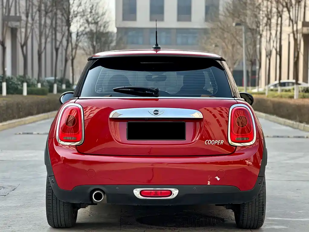 MINI 2018 1.5T ONE PLUS купить на сайте DeffCars
