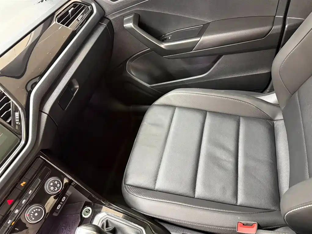 T-ROC 2022 model 280TSI DSG two-wheel drive comfort PLUS купить на сайте DeffCars