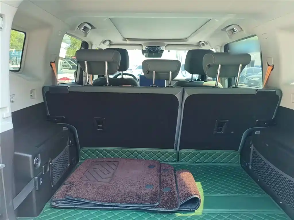 Jietu Traveler 2023 2.0T four-wheel drive crossover PRO купить на сайте DeffCars
