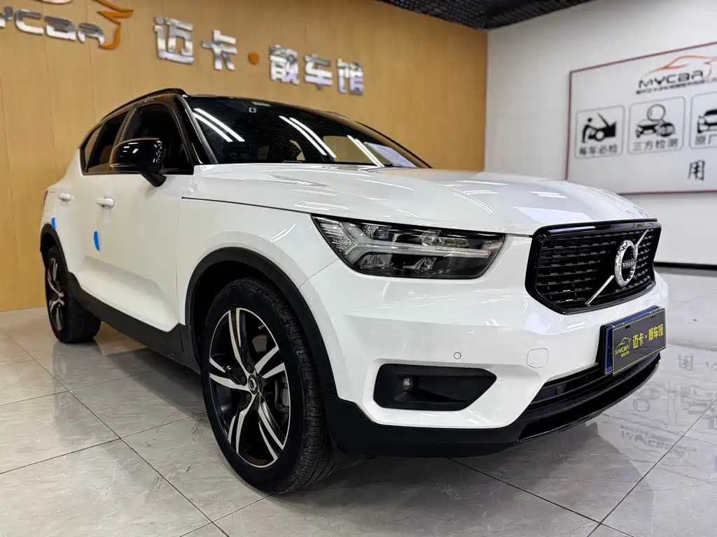 Volvo XC40 2020 T4 four-wheel drive Zhiyuan Sport Edition купить на сайте DeffCars