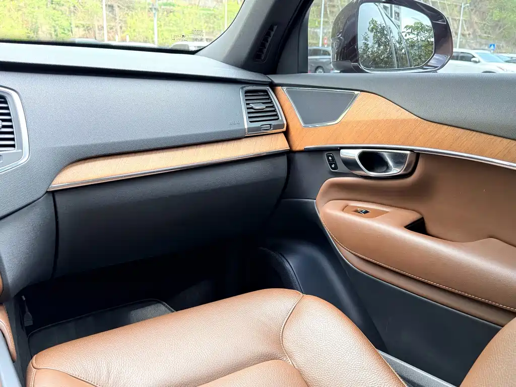 Volvo XC90 2023 B5 Senova Zhixing Deluxe Edition 7 seats купить на сайте DeffCars