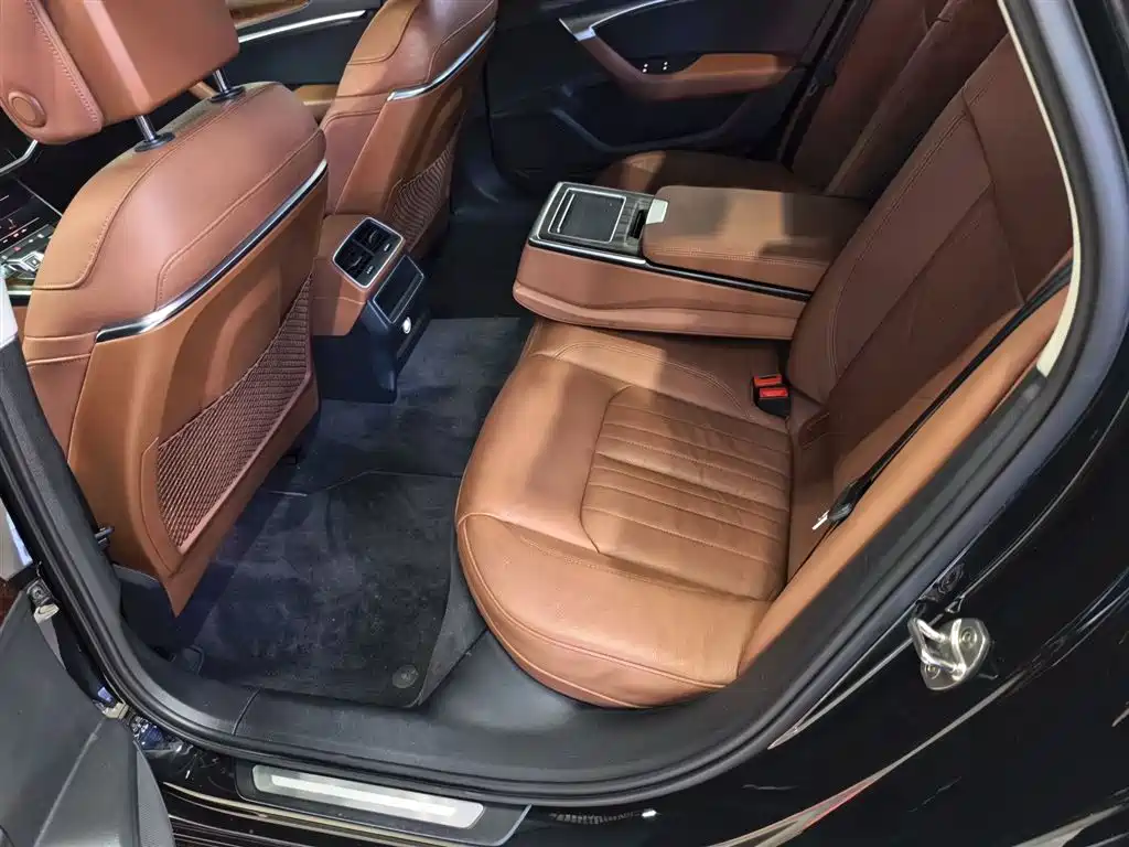 Audi A6L 2019 40 TFSI luxury and elegant model купить на сайте DeffCars