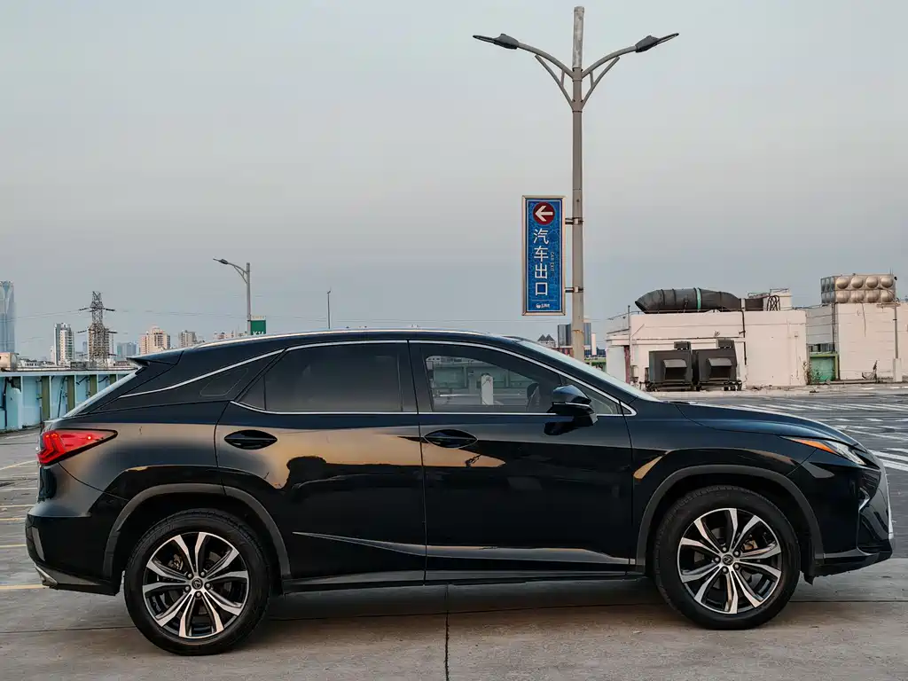 Lexus RX 2016 300 two-wheel drive comfort version National V купить на сайте DeffCars